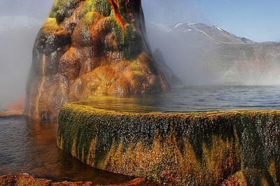 Рукотворный гейзер Флай. 