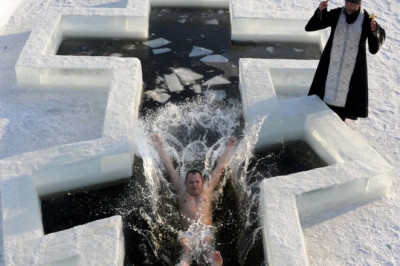 Купание на Крещенские морозы