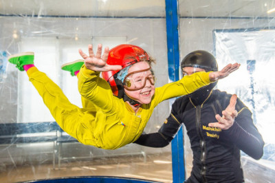 Аэро-аттракцион- симулятор свободного падения