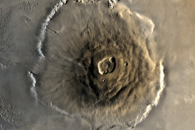 Самая высокая гора в Солнечной системе