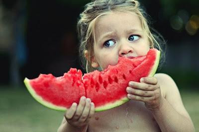 Почему арбуз называется ягодой?