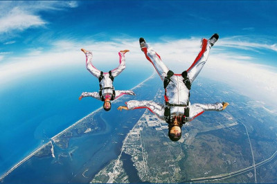 5 причин для того, чтобы прыгнуть с парашютом