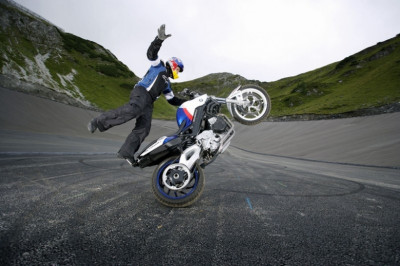 Что такое стант-рейдинг?