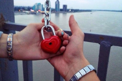 Любовь под замком