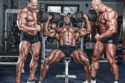 Из-за чего болят мышцы после тренировок?