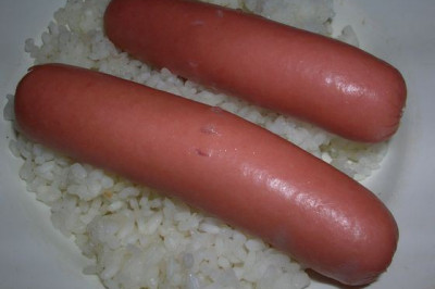 Самая необычная дуэль- дуэль на сосисках