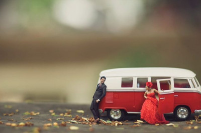 Забавная идея для свадебных фото