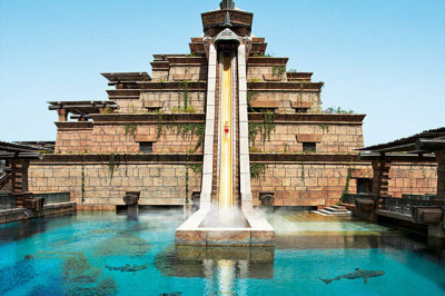 Самые необычные водные  горки в мире