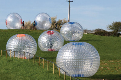 Очень экстремальные занятия – зорбинг 