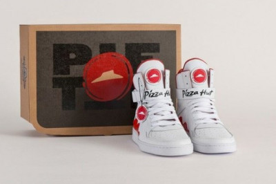  Заказ пиццы с помощью кроссовок