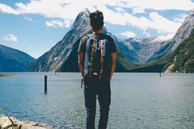 Профессии для тех, кто любит путешествовать