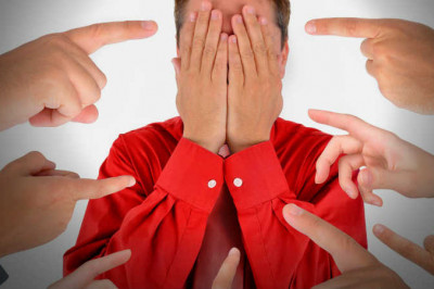 Почему люди так любят осуждать?