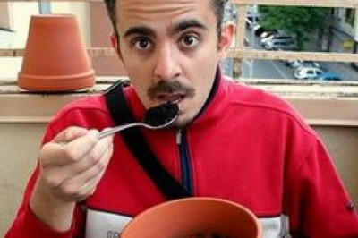 Зачем люди едят землю?