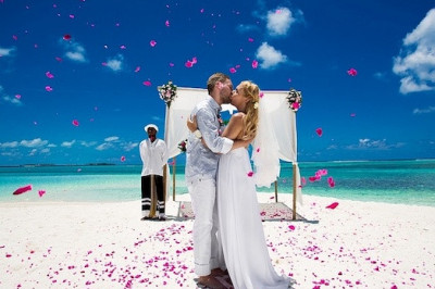 Можно ли сделать свадьбу на острове?