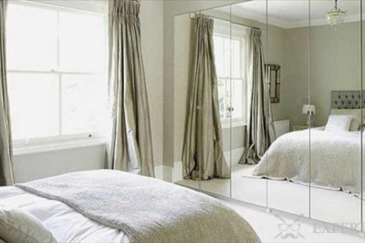 5 точек зрения, почему не стоит спать напротив зеркала