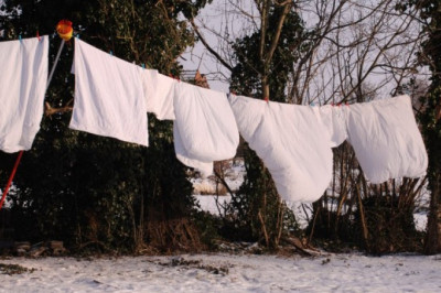 Почему на морозе сушится белье?