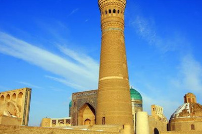 Для чего строились колокольни и зачем на мечетях минареты?