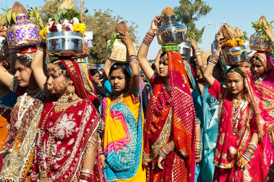 Как и чему учат детей -индусов ?