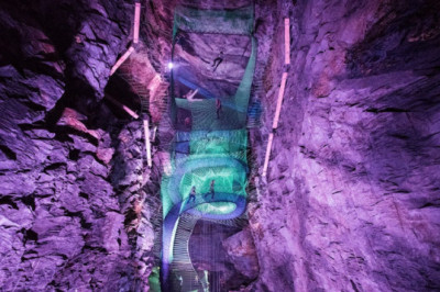 Подземный парк батутов