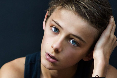 Как выглядит самый красивый юноша в мире?