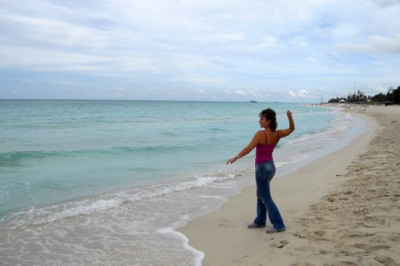 Зачем перед отъездом бросать монету в море?