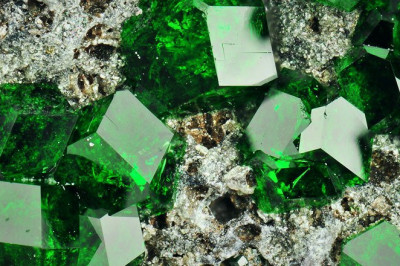 Чем примечателен изумруд?