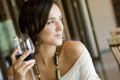 Как алкоголь влияет на состояние волос?