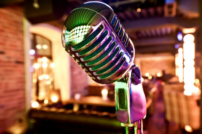 История рождения караоке