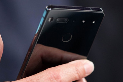 Возможно ли определить, где находится мобильный телефон, если он выключен?