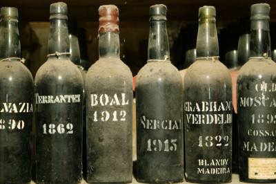 Как винтаж относится к алкоголю?