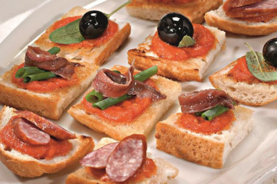 Почему испанцы обожают тапас?