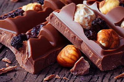 Как правильно есть шоколад?