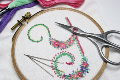 Полезно ли вышивать крестиком?