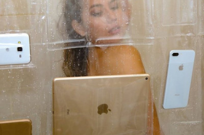 Потрясающая шторка для любителей гаджетов