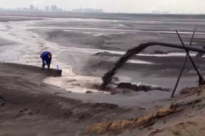 Об озере Баотоу,  в котором буквально тонут хай-тек технологии