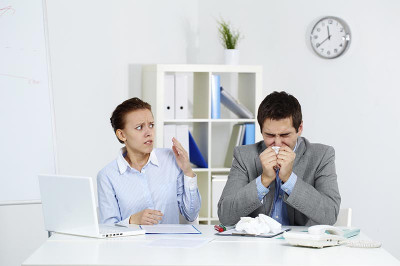 Чем можно объяснить стремление людей работать больными?