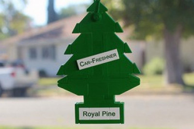 Какую форму имели первые ароматизаторы для машин?