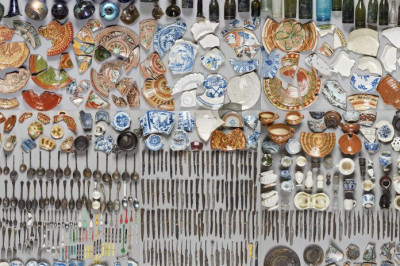 Неожиданная коллекция предметов из дна реки