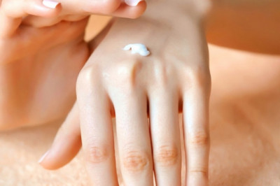 Почему кожа сохнет, шелушится, трескается и как с этим бороться?