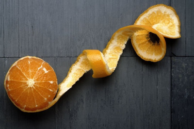 Почему не стоит выбрасывать кожуры от фруктов и овощей?