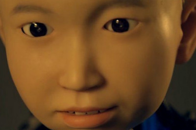 Японский робот, который очень похож на мальчика