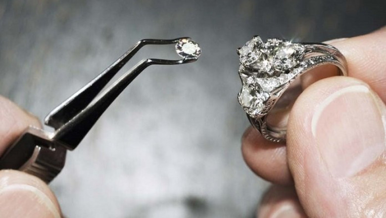 Что делать, если выпал камень из кольца?