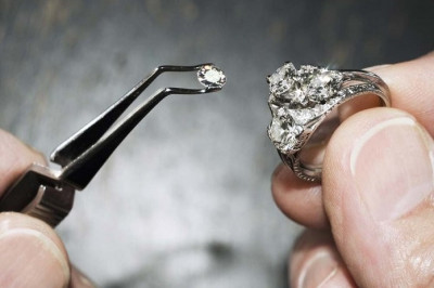 Что делать, если выпал камень из кольца?