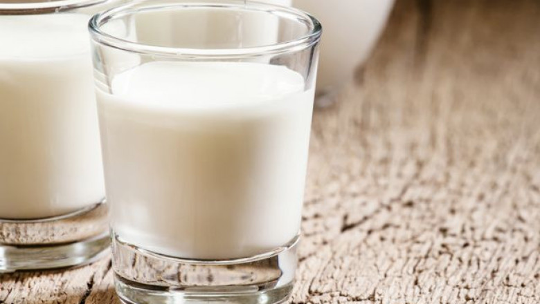 Почему стоит пить кефир на ночь?