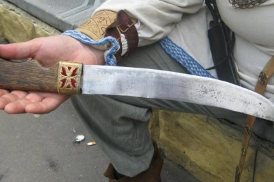 Правила техники безопасности при работе с ножом