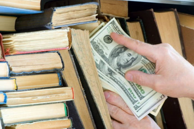 Где прятать деньги дома от воров?