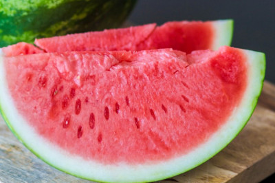 Как выращивают арбузы без семян?