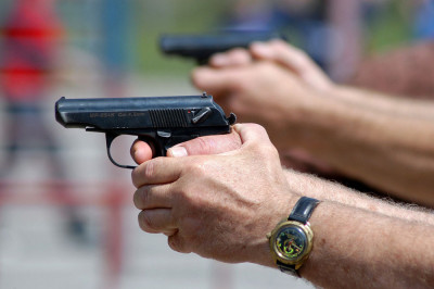 Эффективно ли использовать пневматический пистолет в целях самообороны?