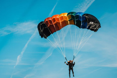 Как решиться на прыжок с парашютом?